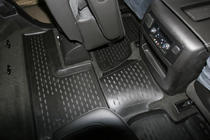 Chevrolet Tahoe 2014–2019 (2015↗) 3D gumové autokoberce do interiéru (4 ks, Novline) fotografie 2