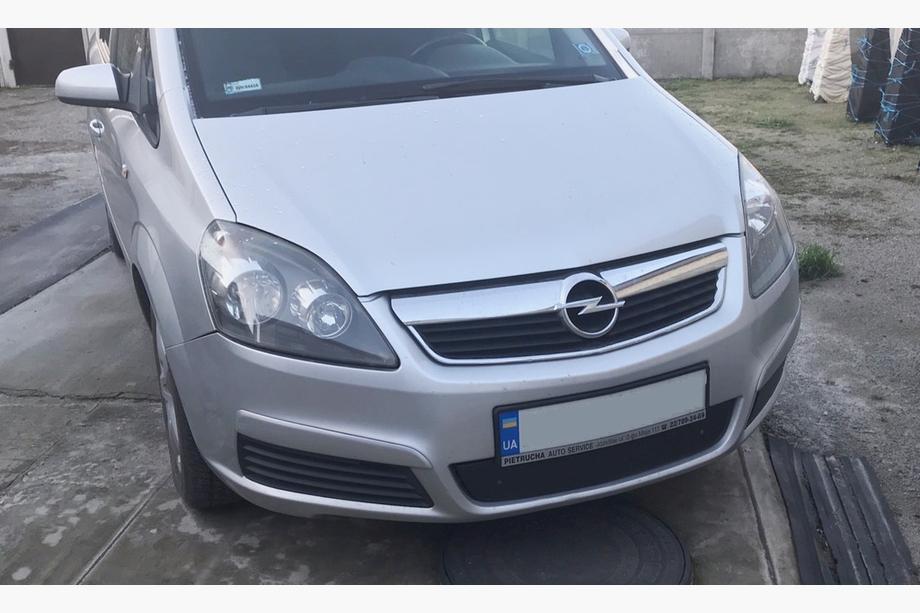 Opel Zafira B 2005–2011 Zimní kryt masky chladiče (2005-2008) Lesklá Fotografie 2