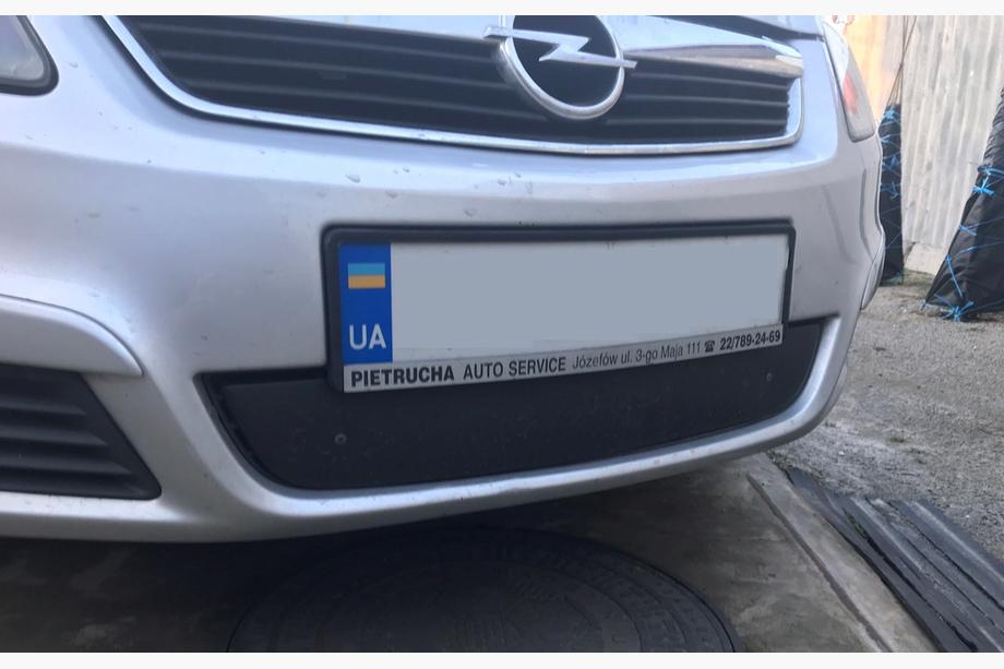 Opel Zafira B 2005–2011 Zimní kryt masky chladiče (2005-2008) Image
