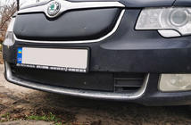 Skoda Superb 2009–2015 Zimní kryt masky chladiče (horní, 2008-2013) Matná fotografie 2