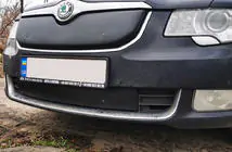 Skoda Superb 2009–2015 Zimní kryt masky chladiče (horní, 2008-2013) fotografie 2