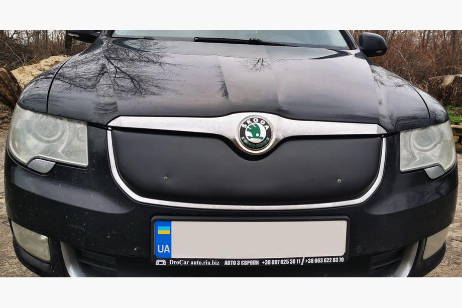 Skoda Superb 2009–2015 Zimní kryt masky chladiče (horní, 2008-2013) Matná Image