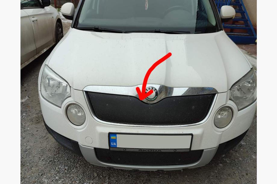 Skoda Yeti 2009–2017 Zimní kryt masky chladiče (horní, 2009-2013) Image