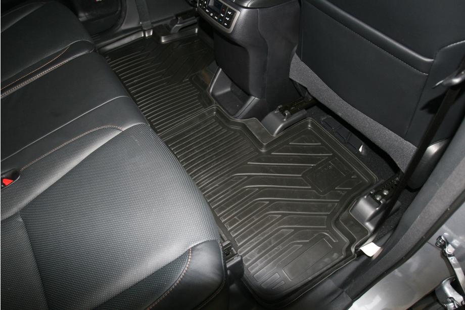 Toyota Highlander 2013–2019 3D gumové autokoberce do interiéru (5 ks, Novline) Fotografie 2