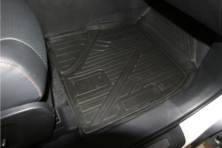 Toyota Highlander 2013–2019 3D gumové autokoberce do interiéru (5 ks, Novline) Fotografie 3