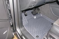 Audi Q7 2005–2015 Gumové autokoberce do interiéru (4 ks, Novline) fotografie 2