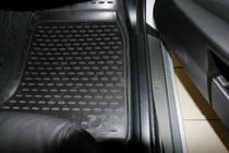 BMW řada 5 E60/E61 2003–2010 Gumové autokoberce do interiéru (4 ks, Novline) Varianta 2 fotografie 4
