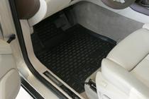 Cadillac SRX 2004–2009 (2010↗) Gumové koberce do interiéru (3 ks, Novline) fotografie 2