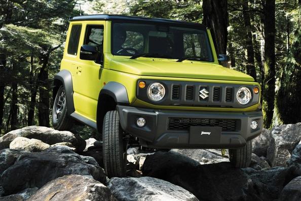Recenze kompaktního SUV Suzuki Jimny 4. generace