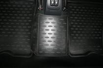 Lada Largus 2012– Gumové autokoberce do interiéru (sada 4 ks, Novline) pro 5místné fotografie 5