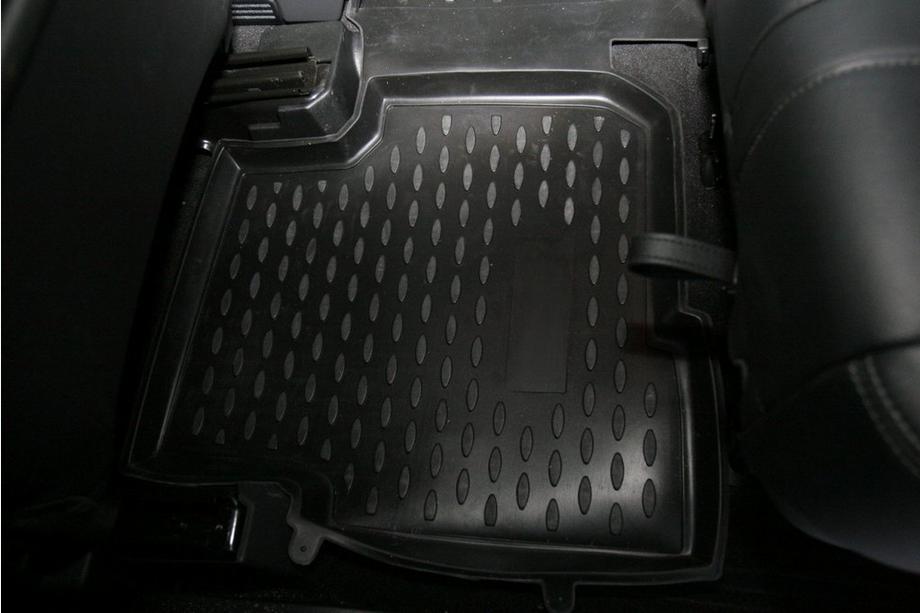 Land Rover Discovery IV 2009–2017 Gumové autokoberce do interiéru (4 ks, Novline) Fotografie 3