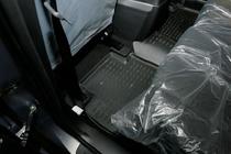 Mazda CX-7 2006–2012 (2007↗) Gumové autokoberce do interiéru (4 ks, Novline) fotografie 3