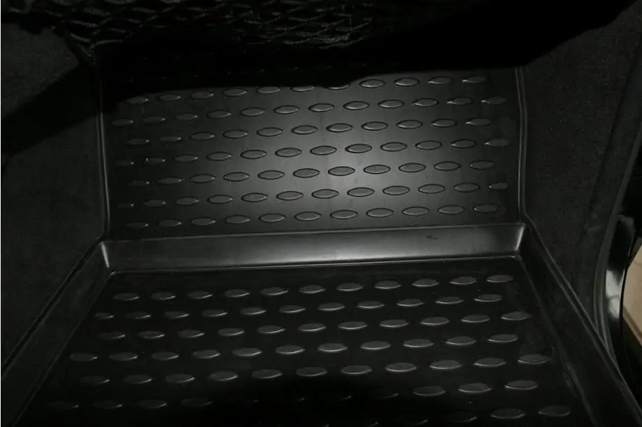 Mercedes G-Class W463 1990–2018 Gumové autokoberce do interiéru (4 ks, Novline) Fotografie 4