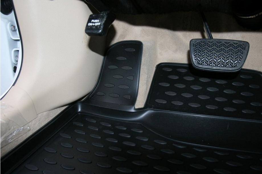 Toyota Camry 2011–2017 Gumové autokoberce do interiéru (4 ks, Novline) 2.5 L / 3.5 L Fotografie 2