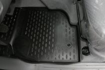 Toyota Hilux 2006–2015 (2008↗) Gumové autokoberce do interiéru (4 ks, Novline) fotografie 2