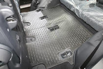 Toyota Land Cruiser 200 2007–2021 Gumové autokoberce do interiéru (Novline, 2012-2015) fotografie 4