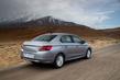 Modernizovaný sedan Peugeot 301 fotografie 10