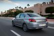 Modernizovaný sedan Peugeot 301 fotografie 3