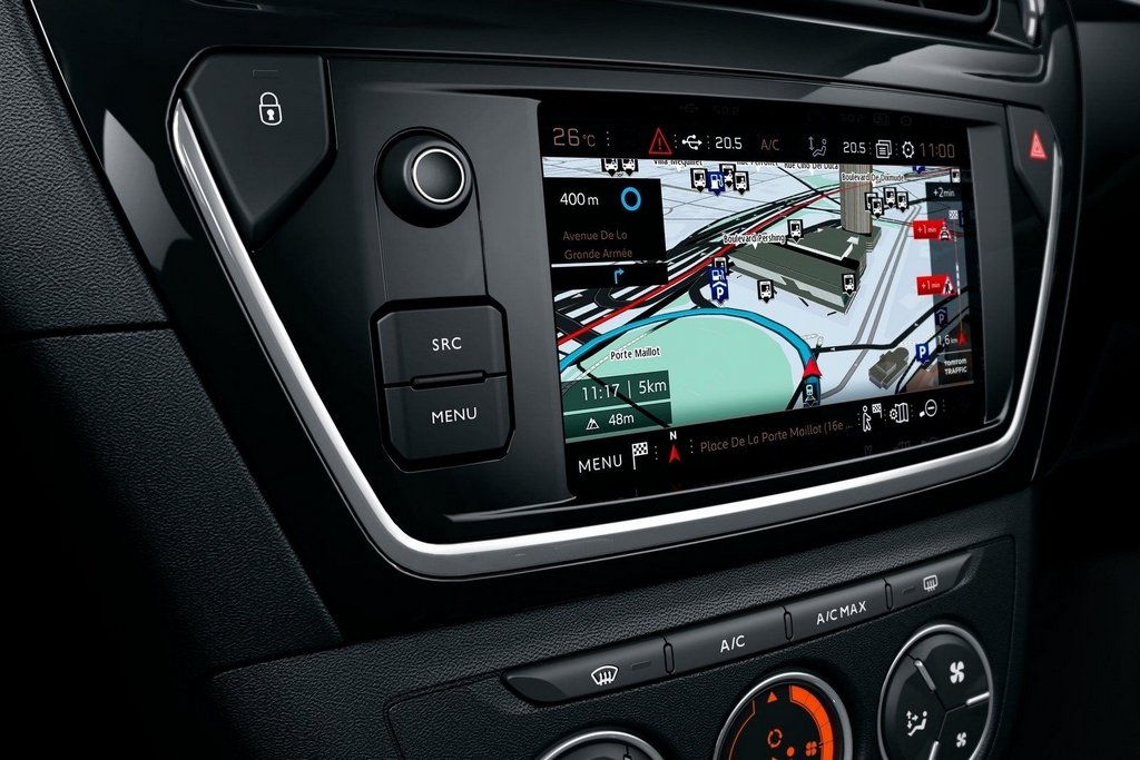 Modernizovaný sedan Peugeot 301