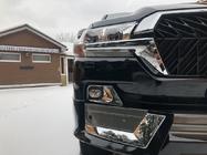 Toyota Land Cruiser 200 2007–2021 Sada bodykitu 2016↗ (TRD 2021) Bílá barva fotografie 4