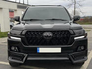 Toyota Land Cruiser 200 2007–2021 Sada bodykitu 2016↗ (TRD 2021) Bílá barva fotografie 9
