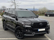 Toyota Land Cruiser 200 2007–2021 Sada bodykitu 2016↗ (TRD 2021) Bílá barva fotografie 12