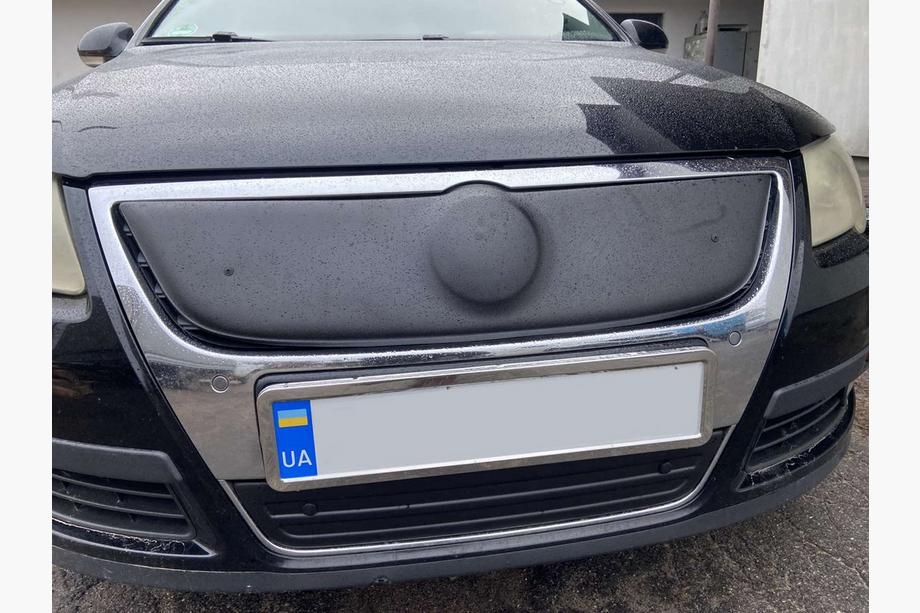 Volkswagen Passat B6 2006–2012 Zimní kryt masky chladiče (horní) Image