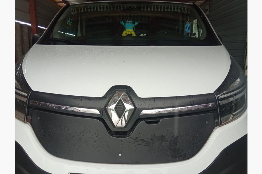 Renault Trafic 2015– Zimní clona na masku chladiče (2015-2020) Fotografie 2