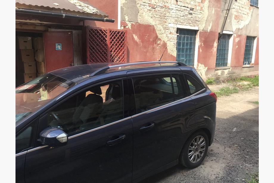 Ford C-Max/Grand C-Max 2010–2019 Chromované střešní ližiny (pro Grand C-Max) Fotografie 4
