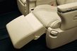 Plnohodnotný luxusní minivan Toyota Alphard fotografie 11