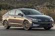 Kompaktní sedan Hyundai Elantra v modernizované podobě fotografie 2