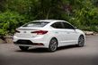 Kompaktní sedan Hyundai Elantra v modernizované podobě fotografie 5