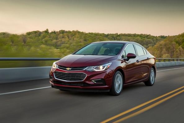 Kompaktní sedan Chevrolet Cruze druhé generace