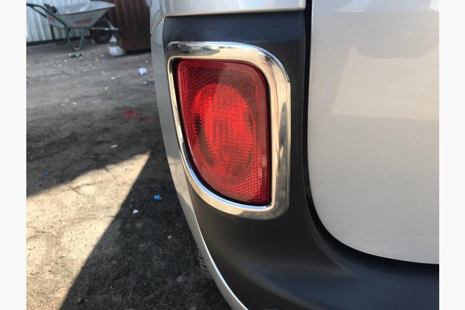 Mercedes Citan 2013–2021 Rámečky zadních odrazek (2 ks, nerez) Fotografie 4