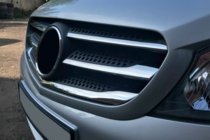 Mercedes Citan 2013–2021 Kryty masky chladiče (5 ks, nerez) Carmos - turecká ocel fotografie 7