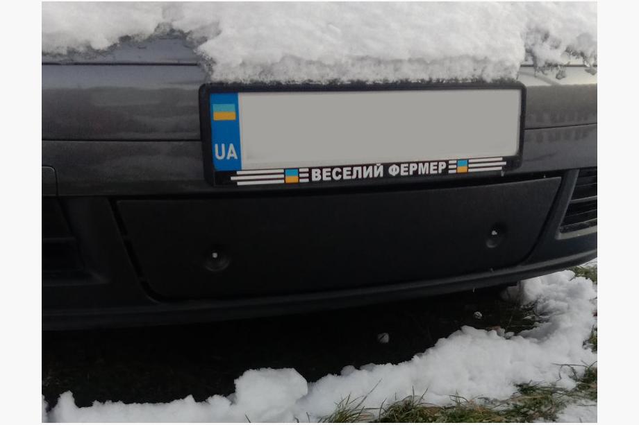 Volkswagen Touran 2003–2010 Spodní zimní mřížka, 2003-2006) Lesklá Fotografie 4