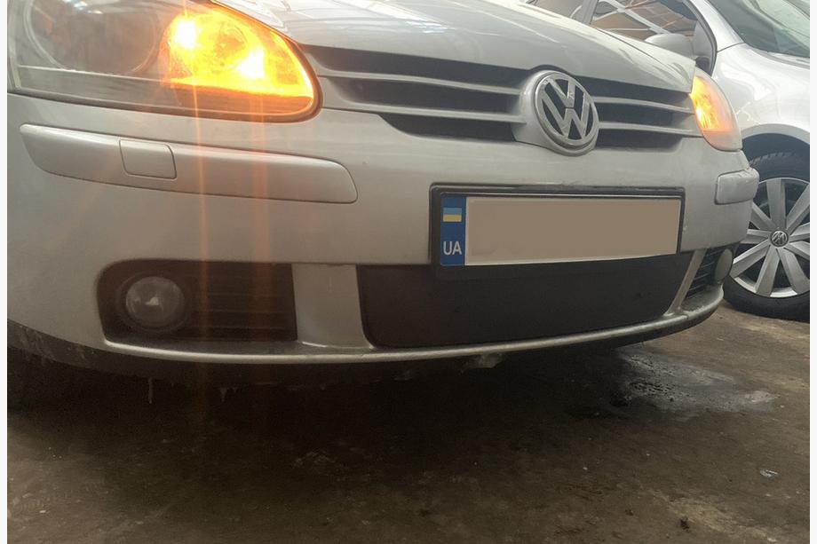 Volkswagen Touran 2003–2010 Spodní zimní mřížka, 2003-2006) Lesklá Fotografie 5