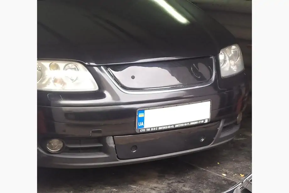 Volkswagen Touran 2003–2010 Spodní zimní mřížka, 2003-2006) Fotografie 3