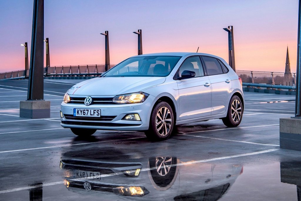 Pětidveřový hatchback Volkswagen Polo šesté generace
