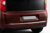 Opel Combo 2012–2018 Nerezová lišta hrany víka kufru fotografie 1