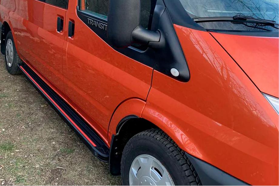 Ford Transit 2000–2014 Boční nášlapy Maya Red (2 ks, hliník) Image