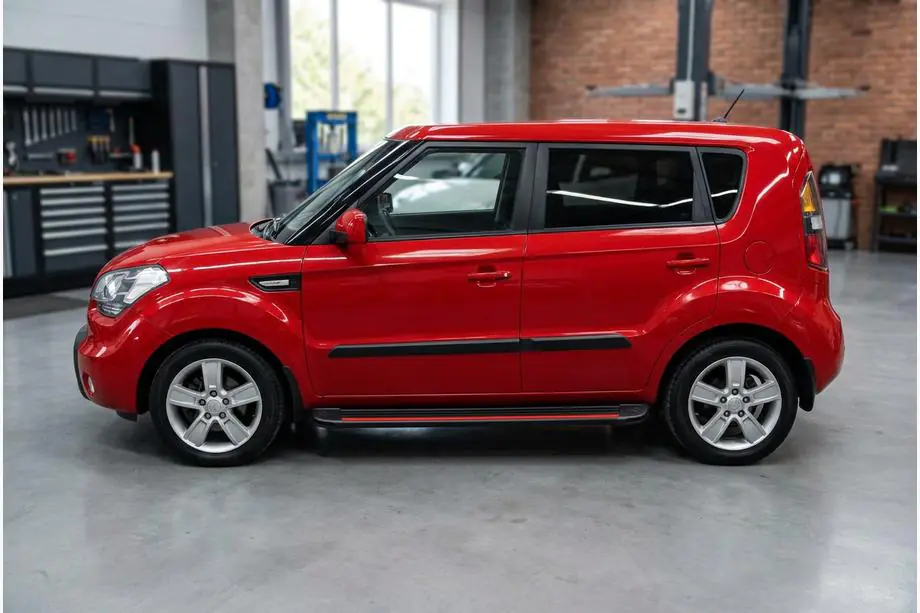 Kia Soul I 2008–2013 Boční nášlapy Maya Red (2 ks, hliník) Image