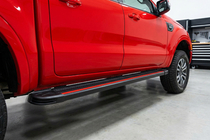 Mazda BT-50 2007–2012 Boční nášlapy Maya Red (2 ks, hliník) fotografie 1