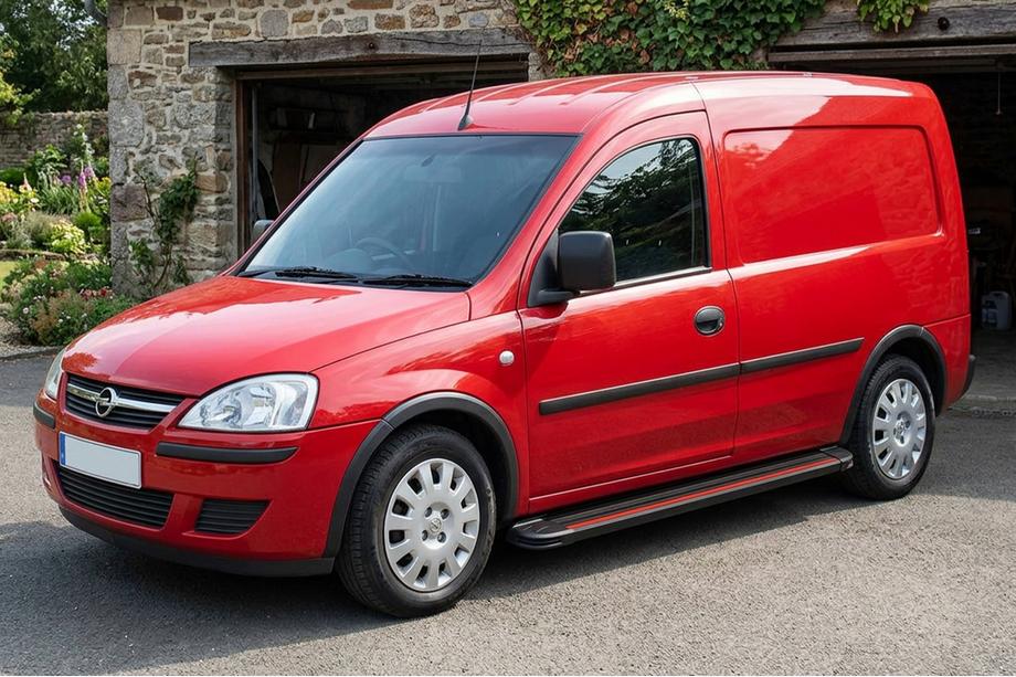 Opel Combo 2002–2012 Boční nášlapy Maya Red (2 ks, hliník) Image