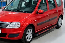 Renault Logan MCV 2005–2013 Boční nášlapy Maya Red (2 ks, hliník) fotografie 3