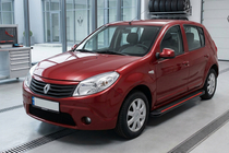 Renault Sandero 2007–2013 Boční nášlapy Maya Red (2 ks, hliník) fotografie 1