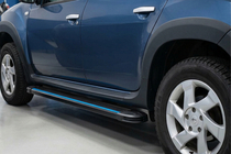 Dacia Duster 2008–2018 Boční nášlapy Maya Blue (2 ks, hliník) fotografie 1