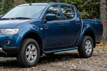Fiat Fullback 2016– Boční nášlapy Maya Blue (2 ks, hliník) fotografie 1