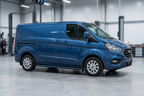 Ford Custom 2013–2022 Boční nášlapy Maya Blue (2 ks, hliník) fotografie 1