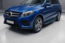 Mercedes GLE/ML třída W166 2011–2018 Boční nášlapy Maya Blue (2 ks, hliník) fotografie 1